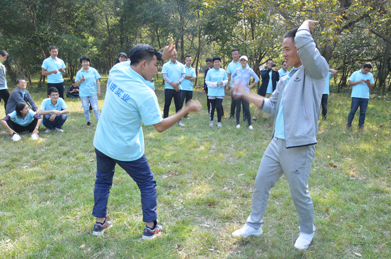 進(jìn)化論(2)_副本.jpg 進(jìn)化論(2)_副本.jpg